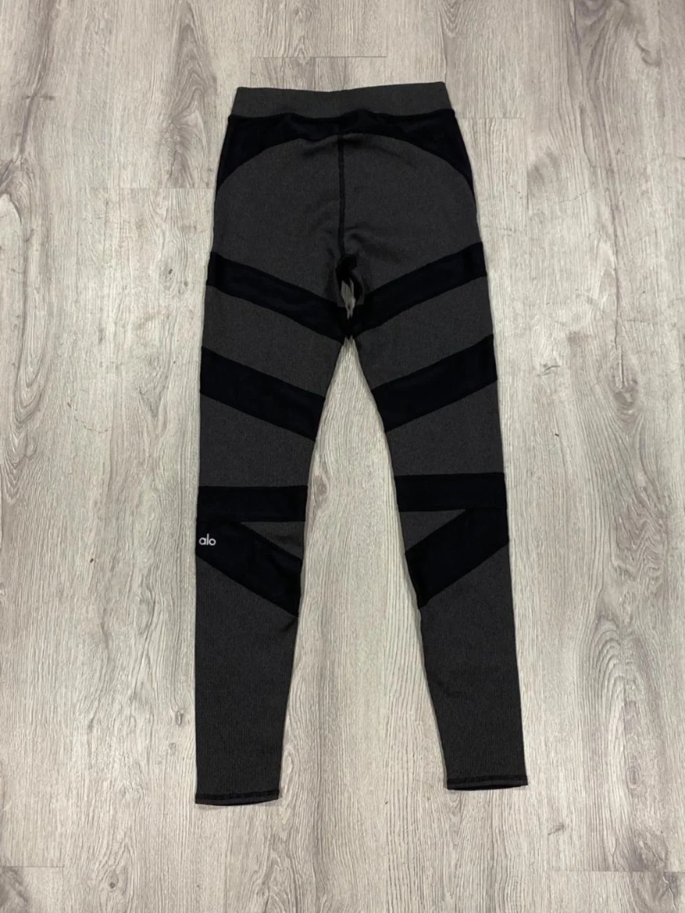 Alo Yoga Heather Grey & Black Interlace Seamless Leggings Size M
